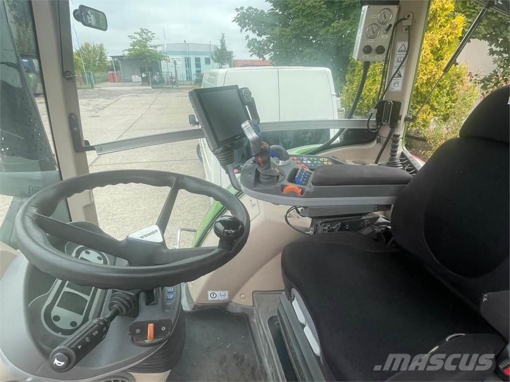 Fendt 724 Vario Traktory
