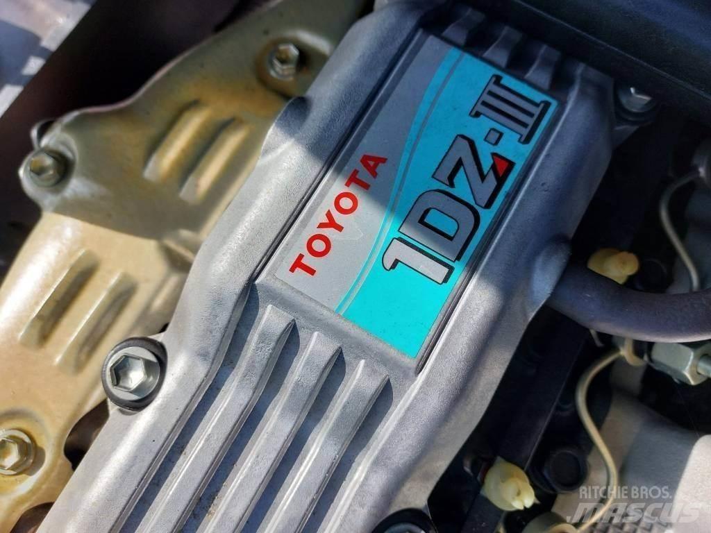 Toyota FDZN30 Další