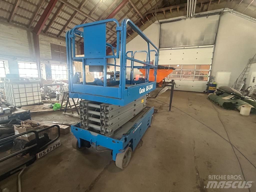 Genie GS3246 Nůžková zvedací plošina