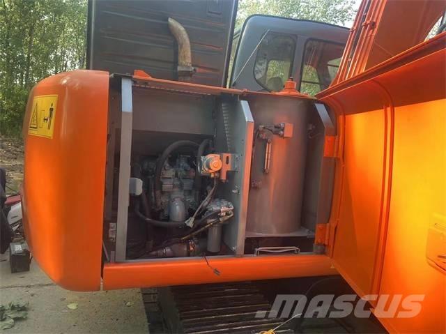 Hitachi EX120 Pásová rýpadla