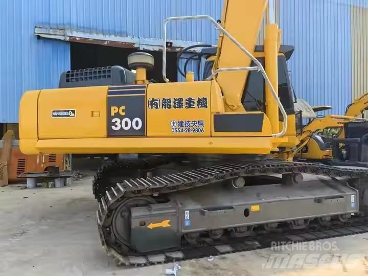 Komatsu PC300 Pásová rýpadla