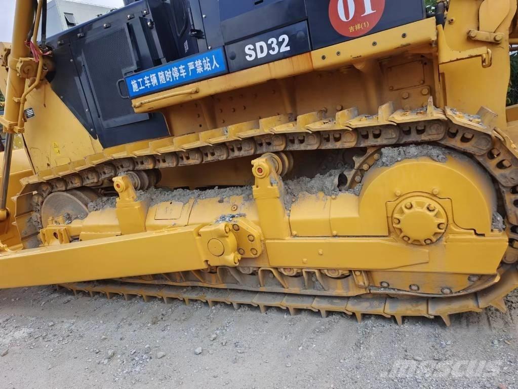 Shantui SD 32 Pásové dozery