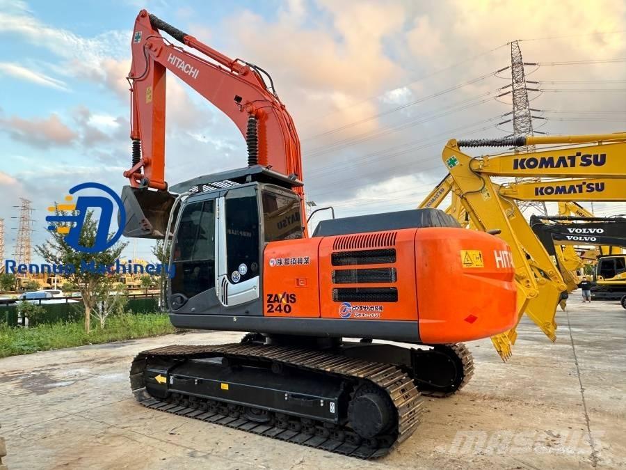 Hitachi ZX 240 Pásová rýpadla