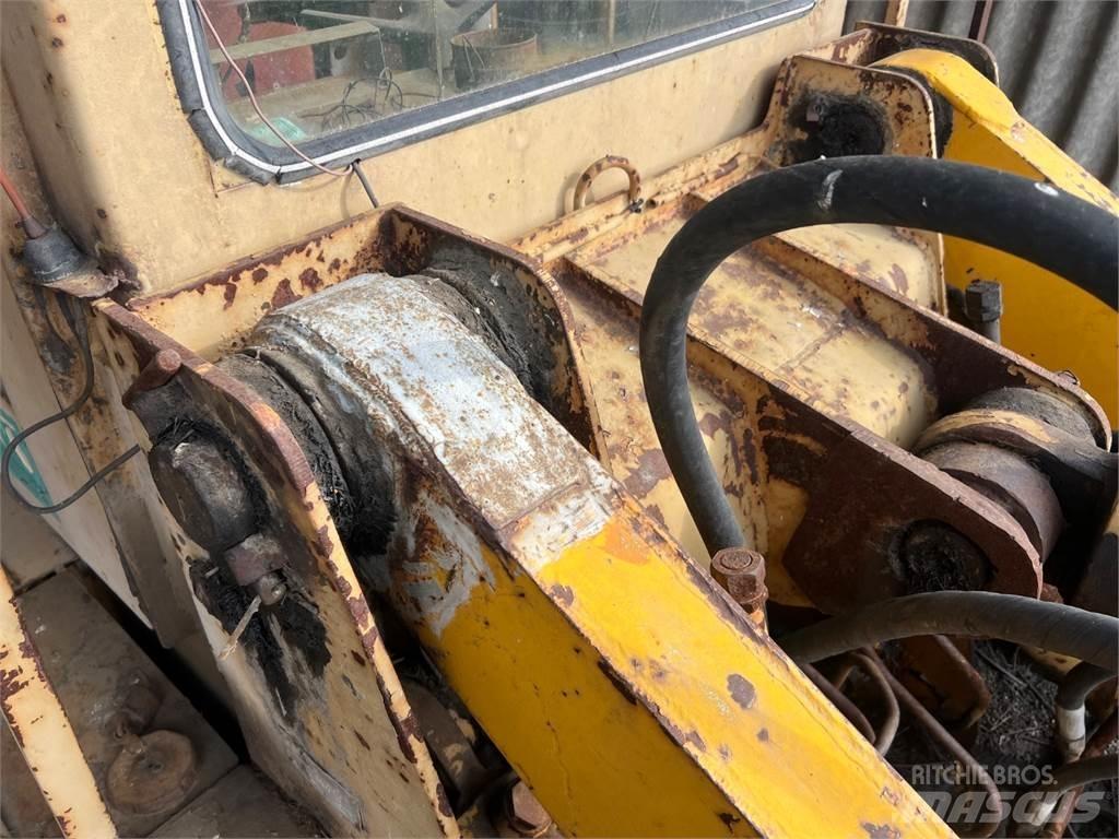 ZTS UNK 320 4X4 Stavebnictví - ostatní