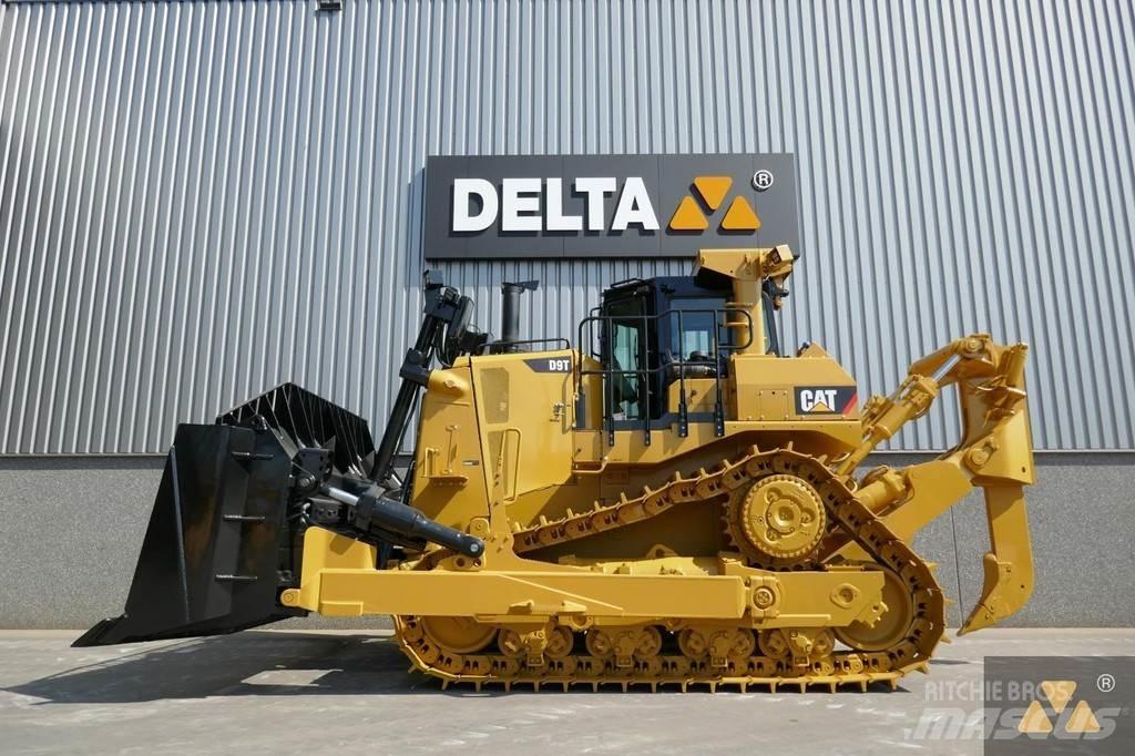 CAT D9T Pásové dozery
