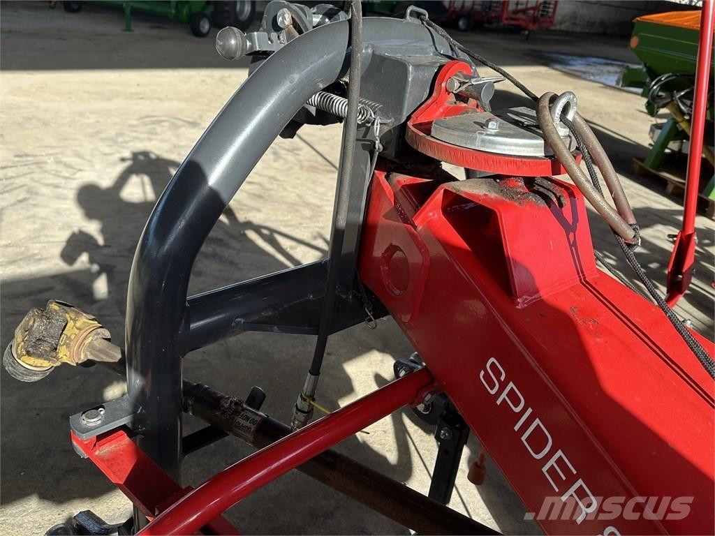 SIP Spider 815/8 Obraceče a shrabovače sena