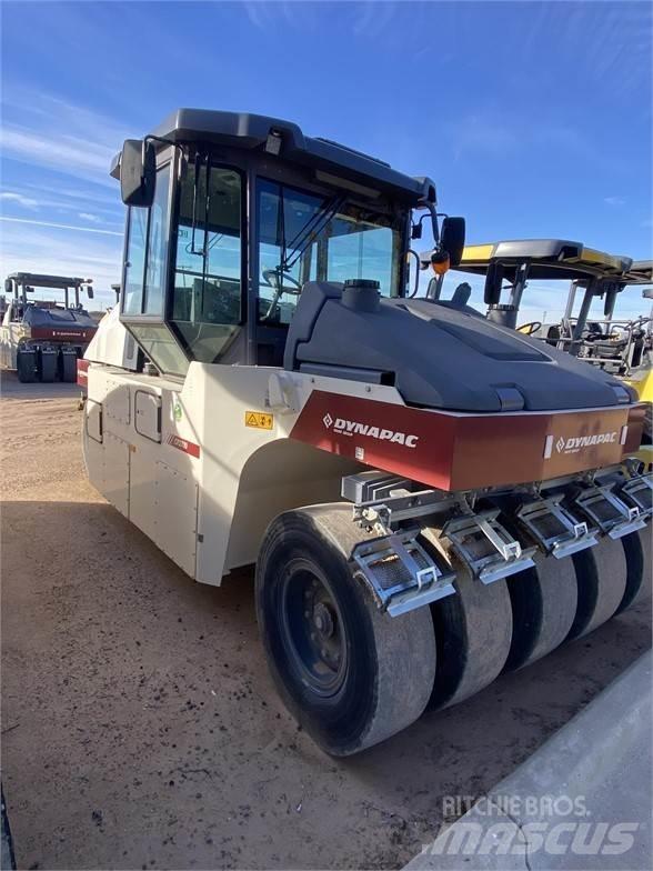 Dynapac CP2700 Pneumatikové válce