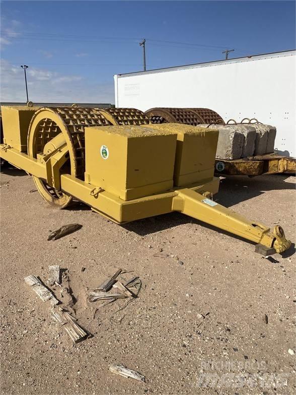 Hyster 70 IN Vlečné vibrační válce