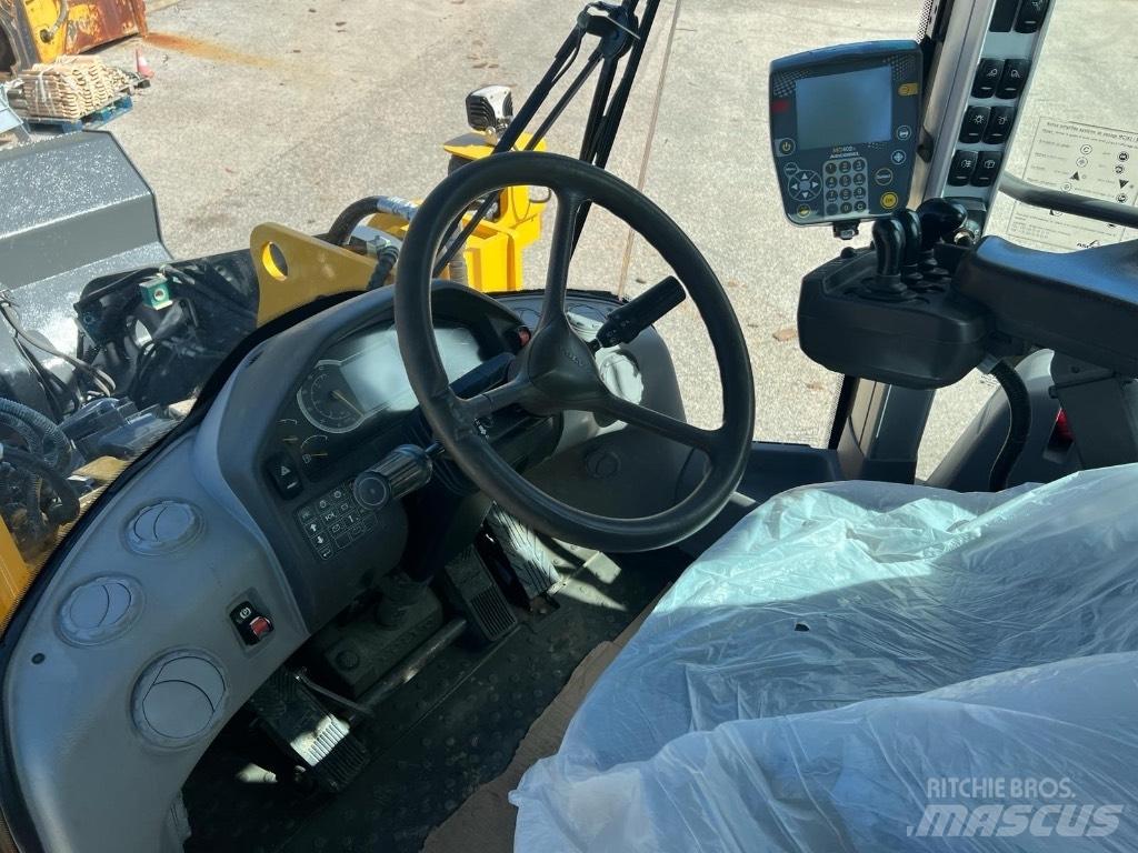 Volvo L 120 H Kolové nakladače