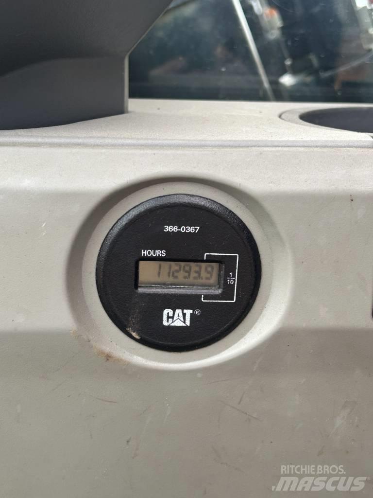 CAT 329 EL Pásová rýpadla