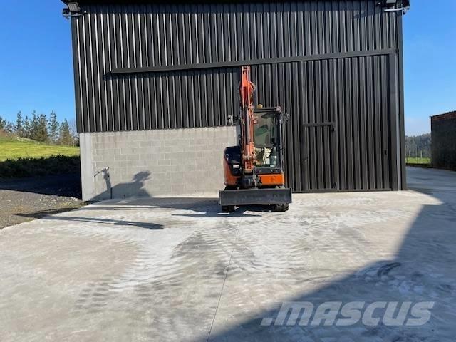 Hitachi u 33 Mini rýpadla < 7t