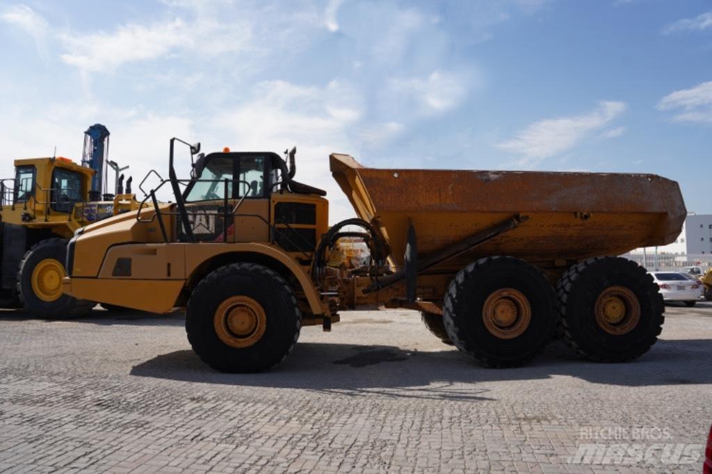 CAT 740 B Kloubové dempry