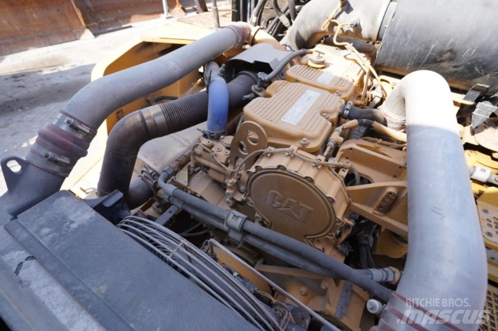 CAT 740 B Kloubové dempry