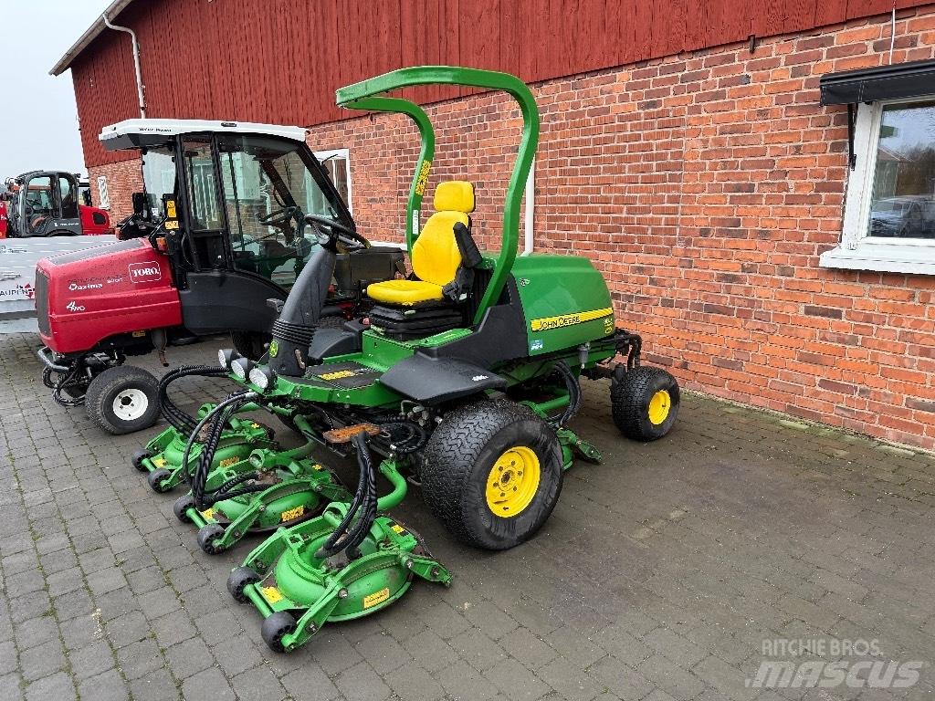 John Deere 8800 Samojízdné sekačky