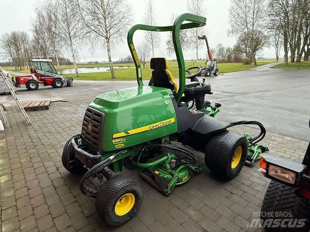 John Deere 8800 Samojízdné sekačky