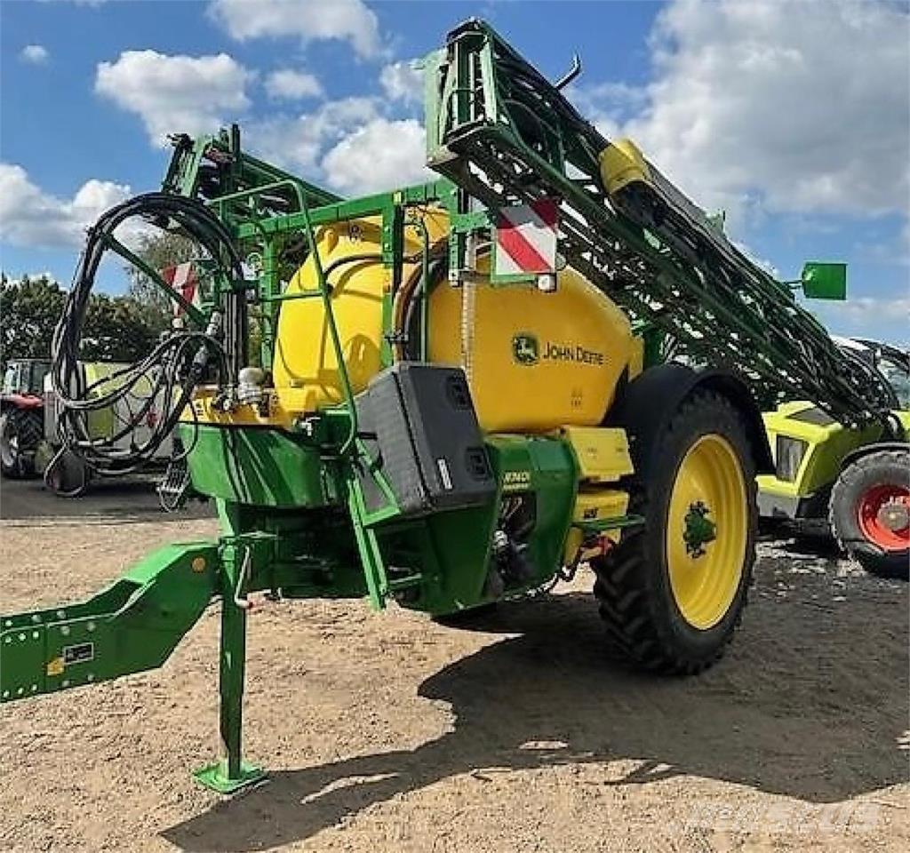 John Deere R740i Tažené postřikovače