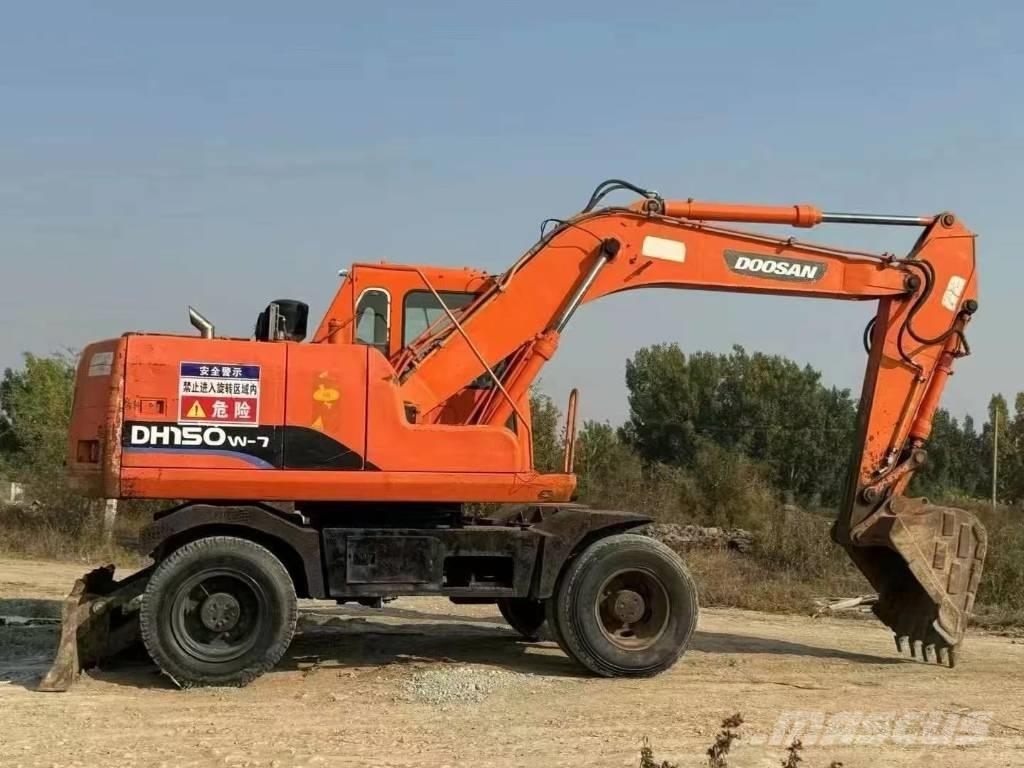 Doosan DH150W Kolová rýpadla
