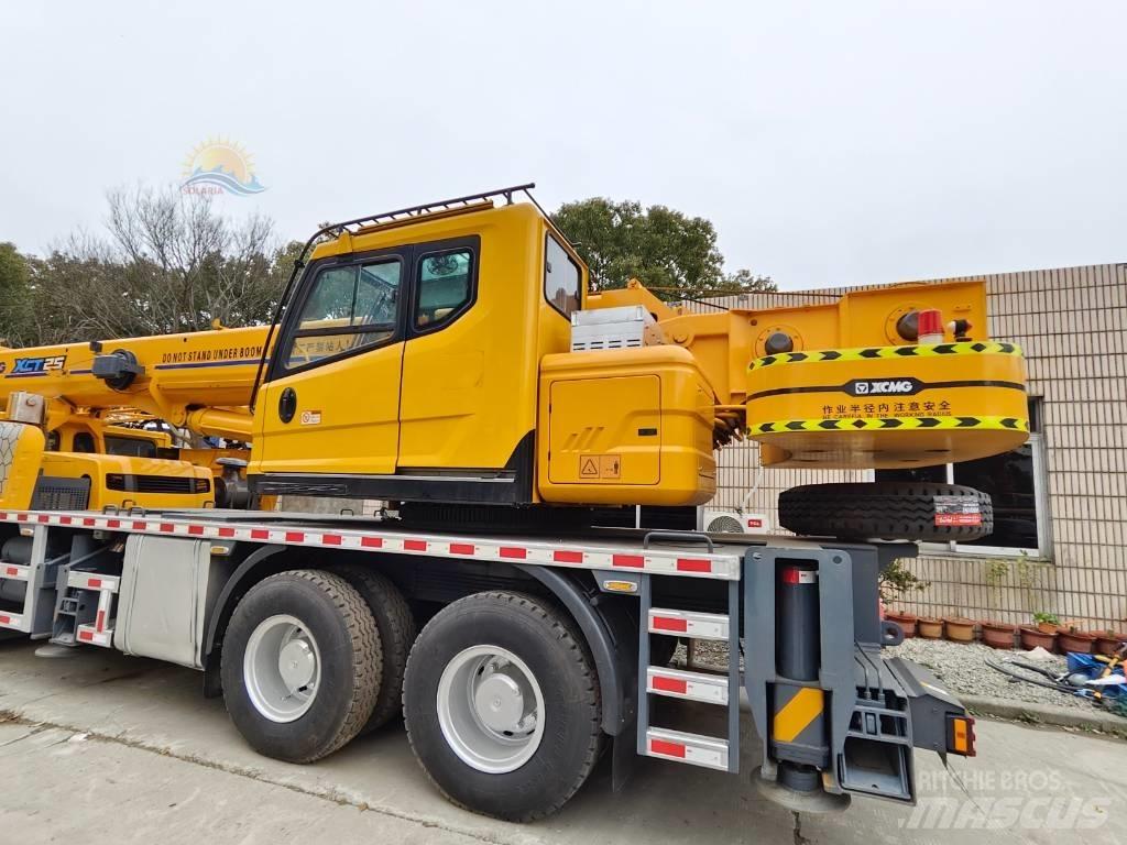 XCMG XCT 25L5-1 Univerzální terénní jeřáby