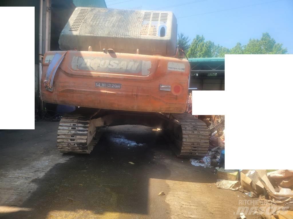 Doosan DX 300 LCA Pásová rýpadla