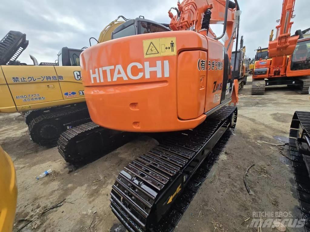 Hitachi ZX 135 US Pásová rýpadla