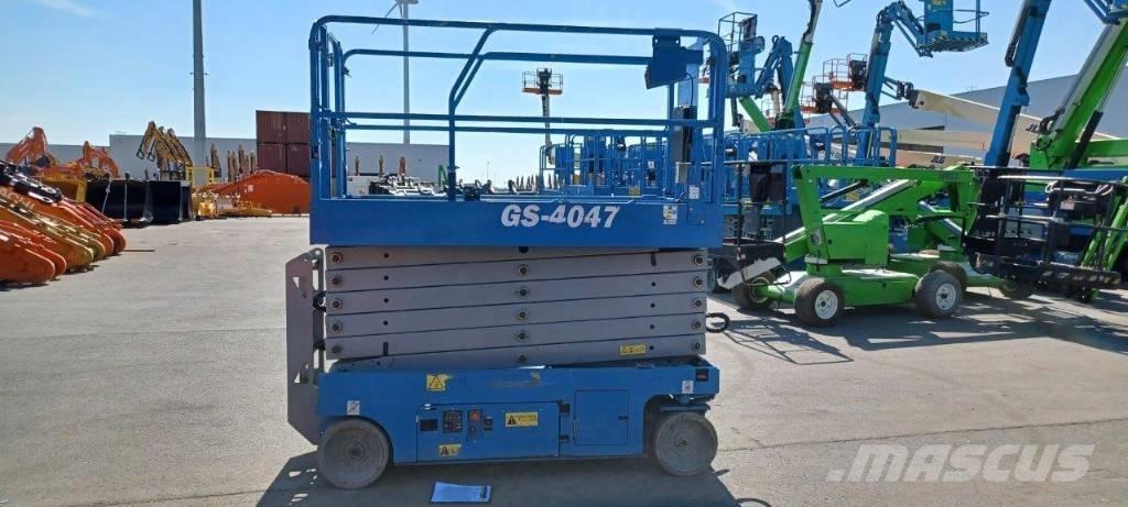 GENIE GS4047 Nůžková zvedací plošina