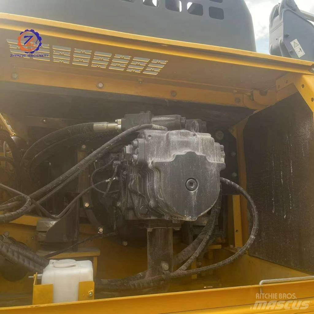Komatsu PC 450 Pásová rýpadla