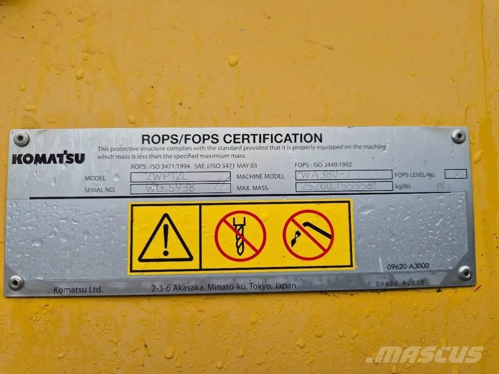 Komatsu WA 380 - 7 Kolové nakladače