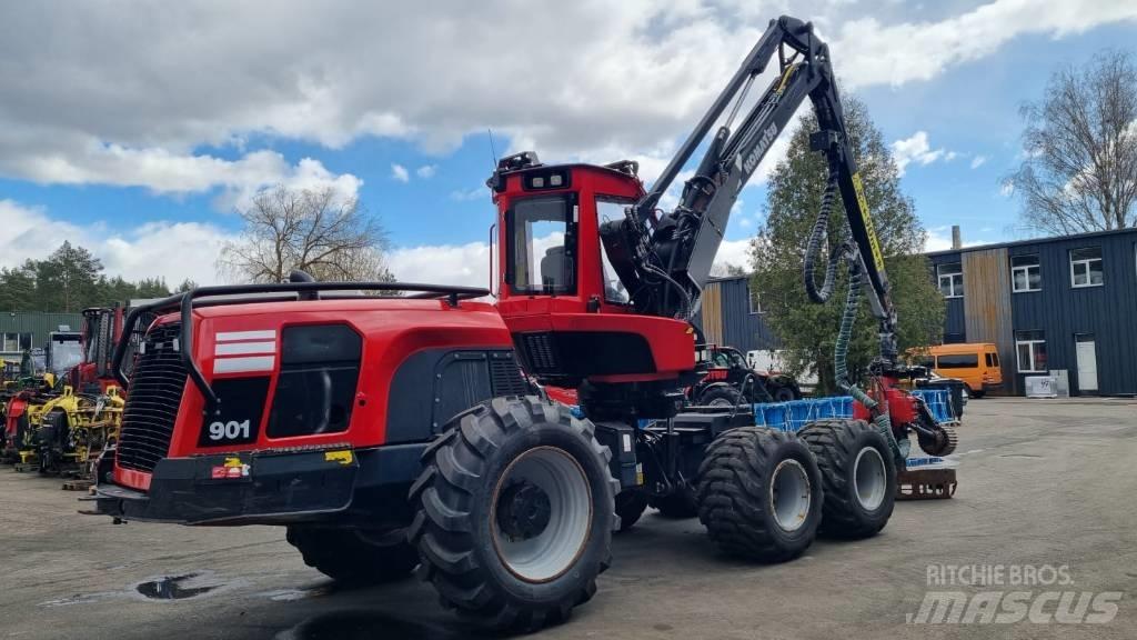 Komatsu 901 Harvestory