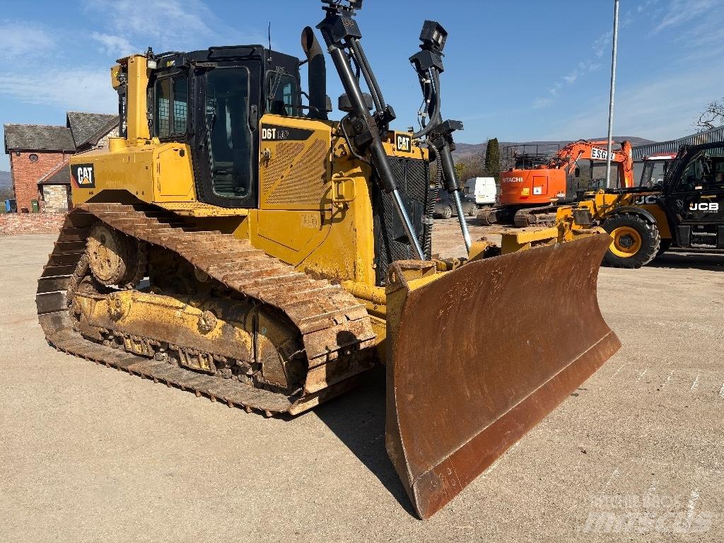 CAT D 6 T LGP VPAT Pásové dozery