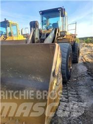 Volvo L180C Kolové nakladače
