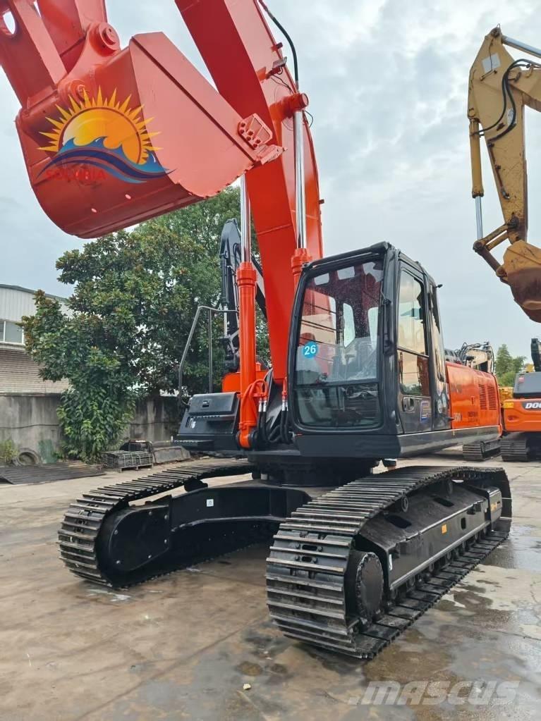 Hitachi ZX 350 Pásová rýpadla