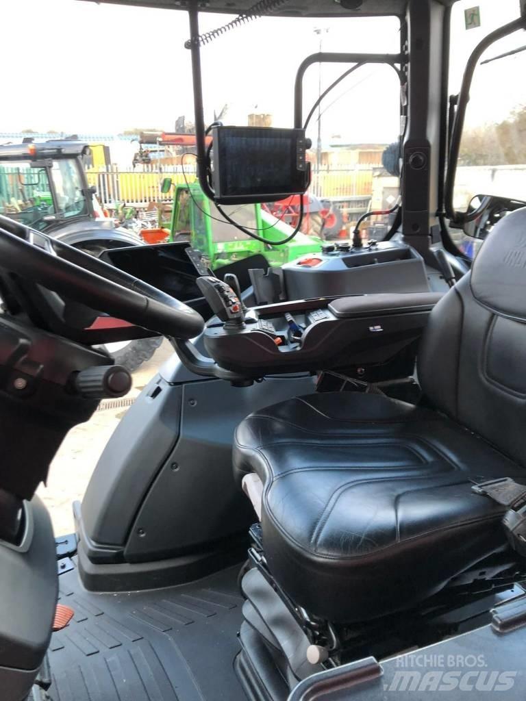 Valtra T235V Traktory