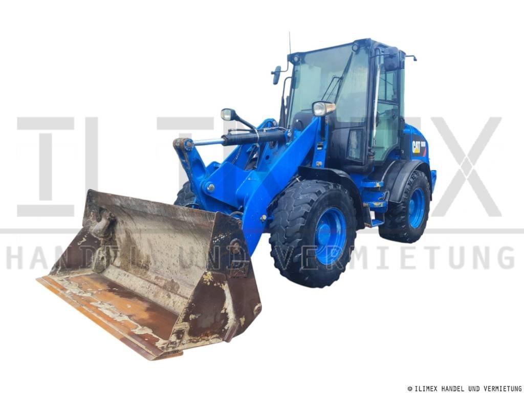 CAT 908 M Kolové nakladače