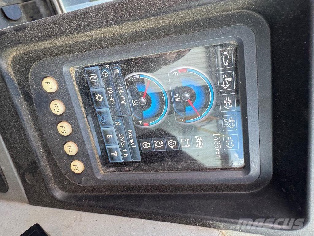 Sunward SWE90UF Midi rýpadla 7t - 12t