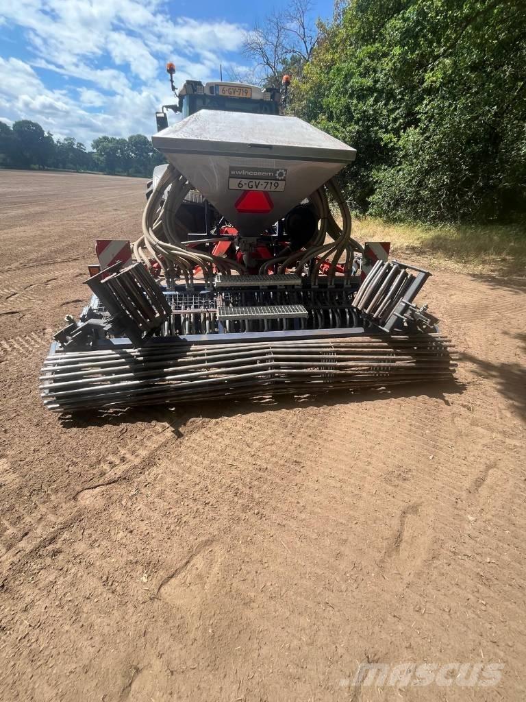 Kuhn HR 304 D Rotační brány a půdní frézy
