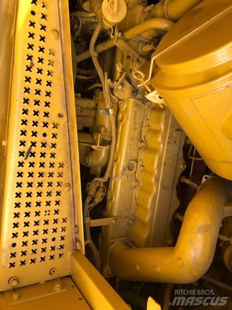 CAT D 7 H Pásové dozery