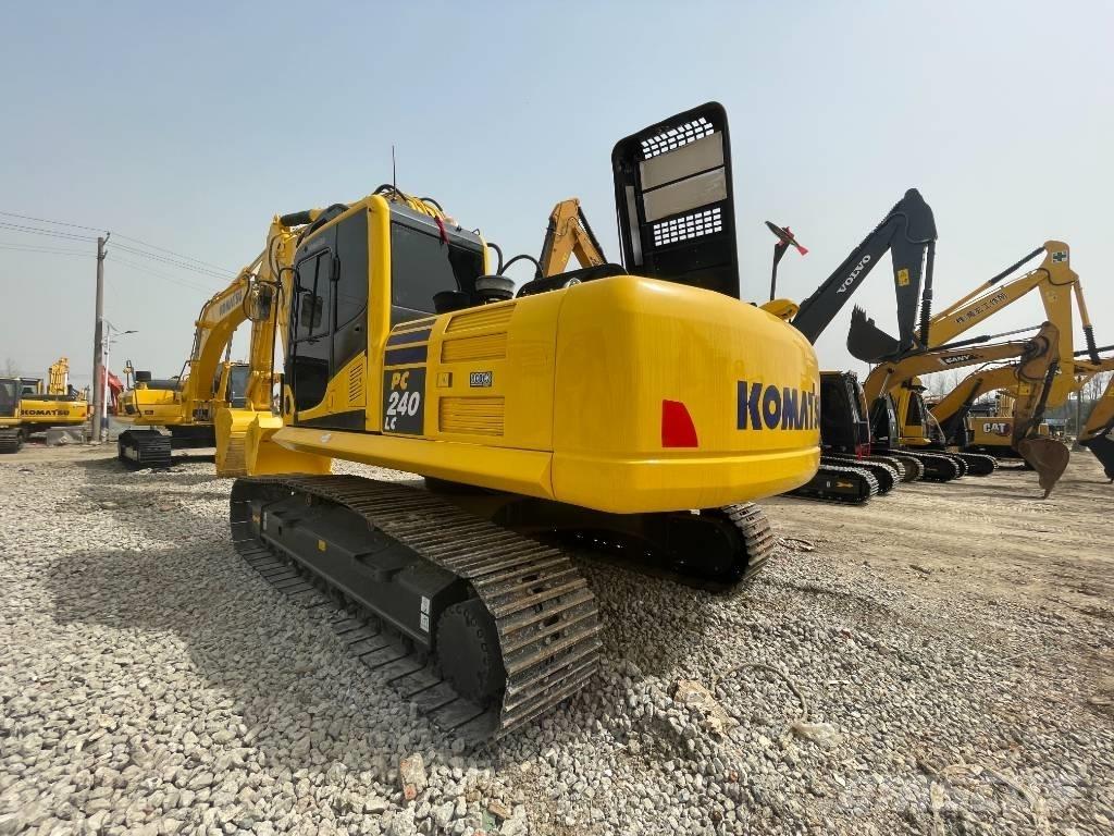 Komatsu PC 240 Pásová rýpadla