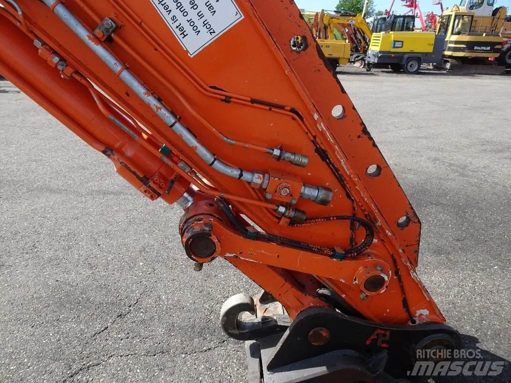 Hitachi ZX210W-3 Kolová rýpadla