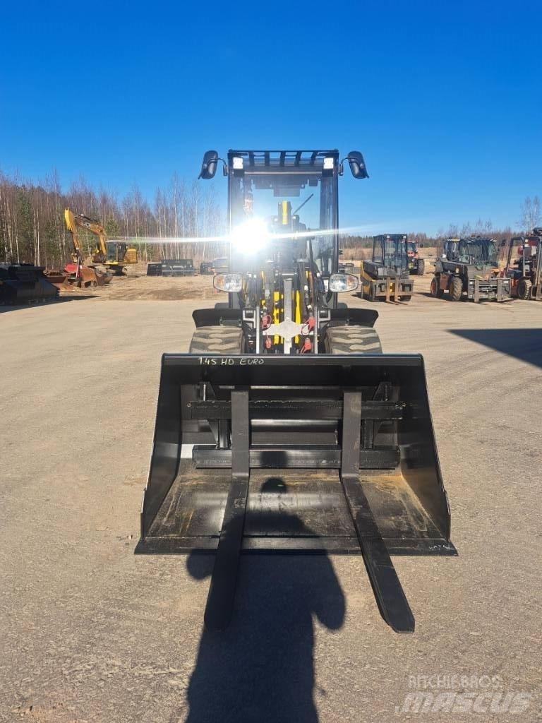 JCB 403 Víceúčelové nakladače
