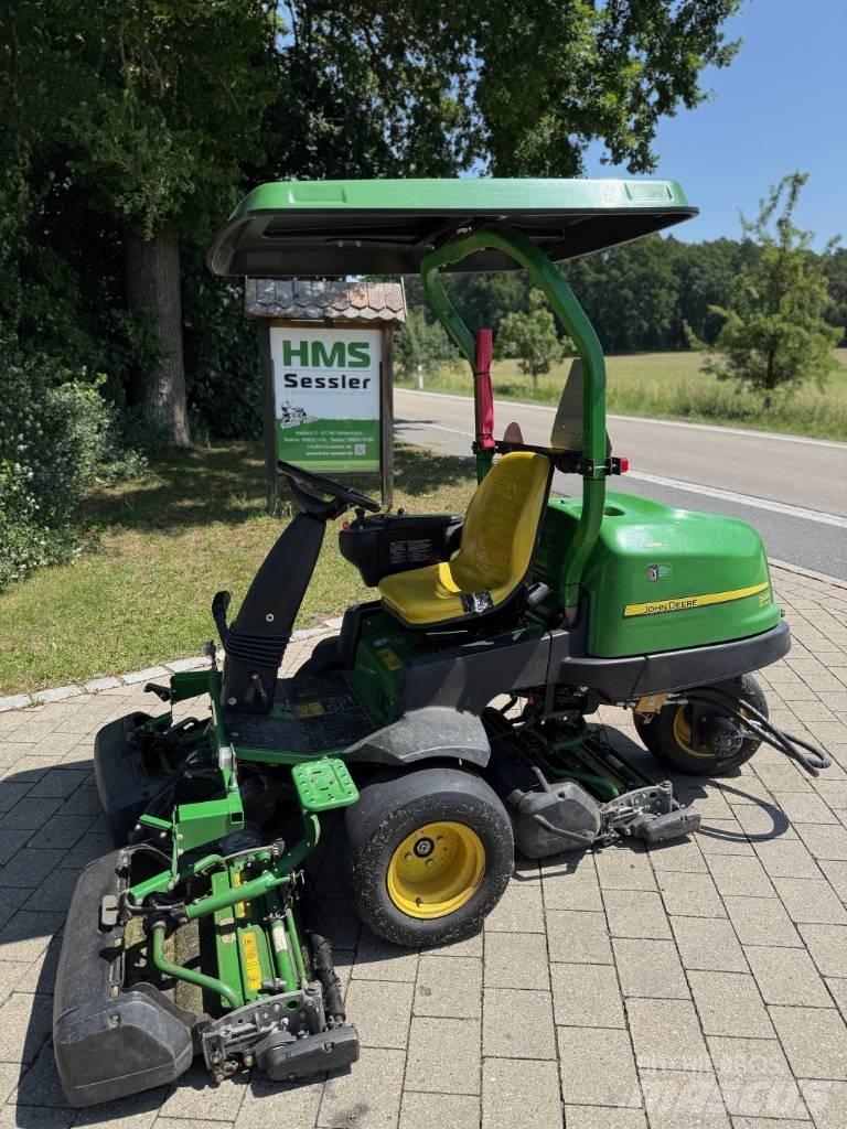 John Deere 2500 E Sekačky greenů