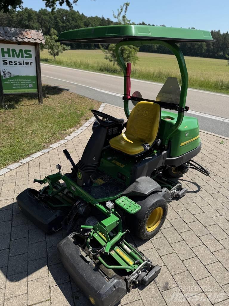 John Deere 2500 E Sekačky greenů