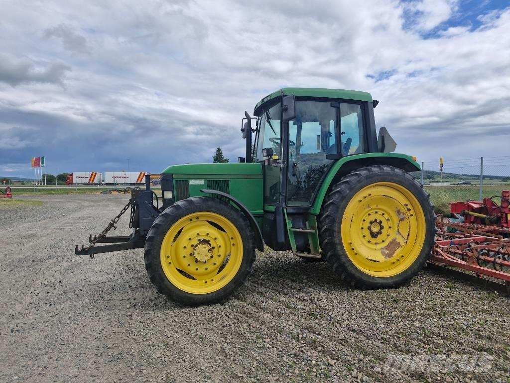 John Deere 6410 Traktory