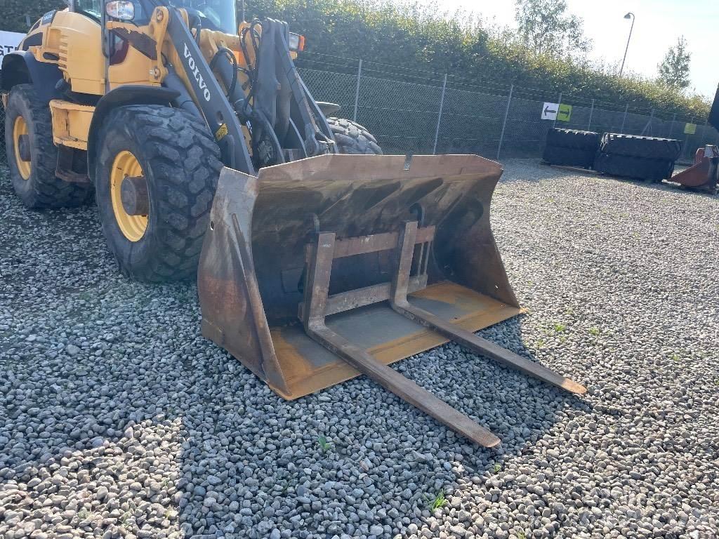 Volvo BM L45 Kolové nakladače