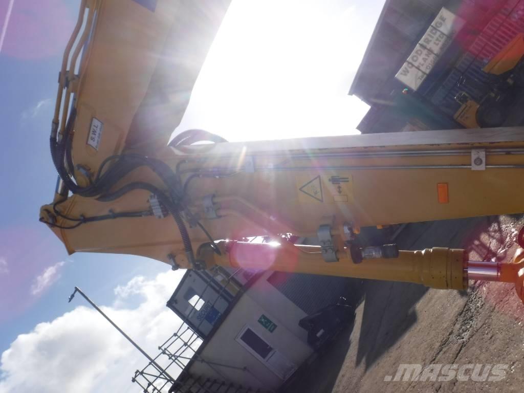 Komatsu PW 160-11 Kolová rýpadla