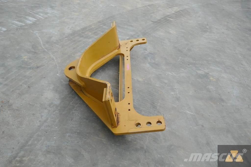 CAT 140M3 Drawbar Doprava – ostatní