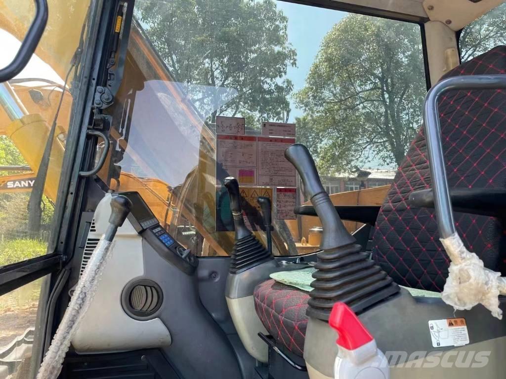 Komatsu PC70-8 Midi rýpadla 7t - 12t