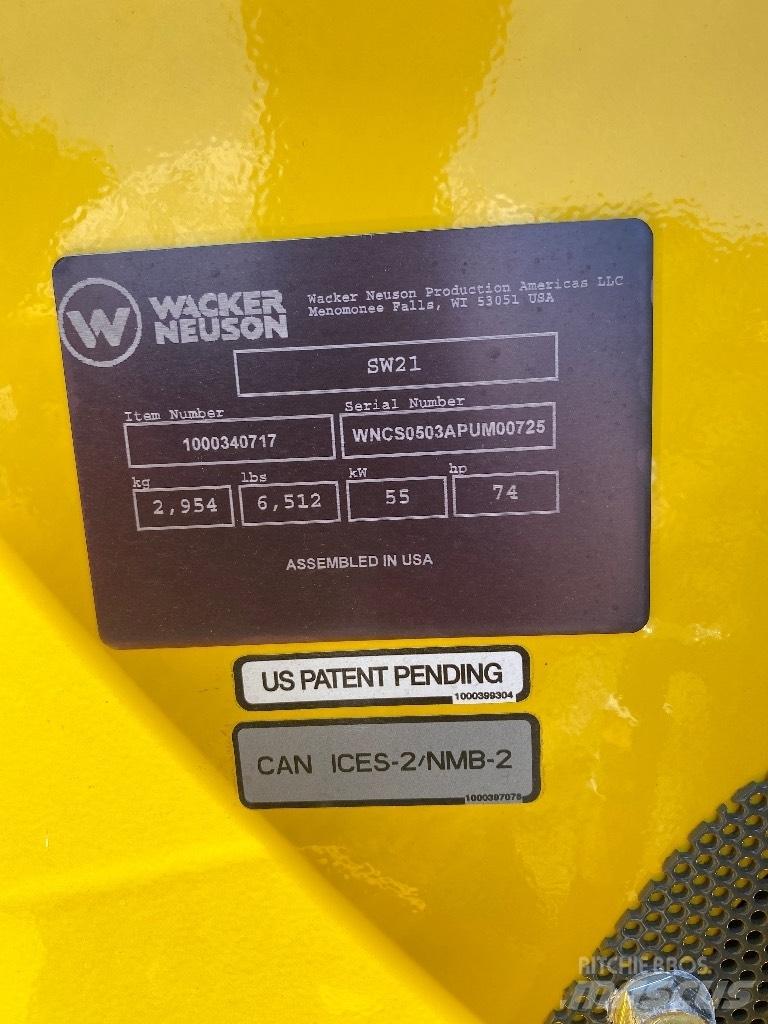 Wacker Neuson SW21 Smykem řízené nakladače