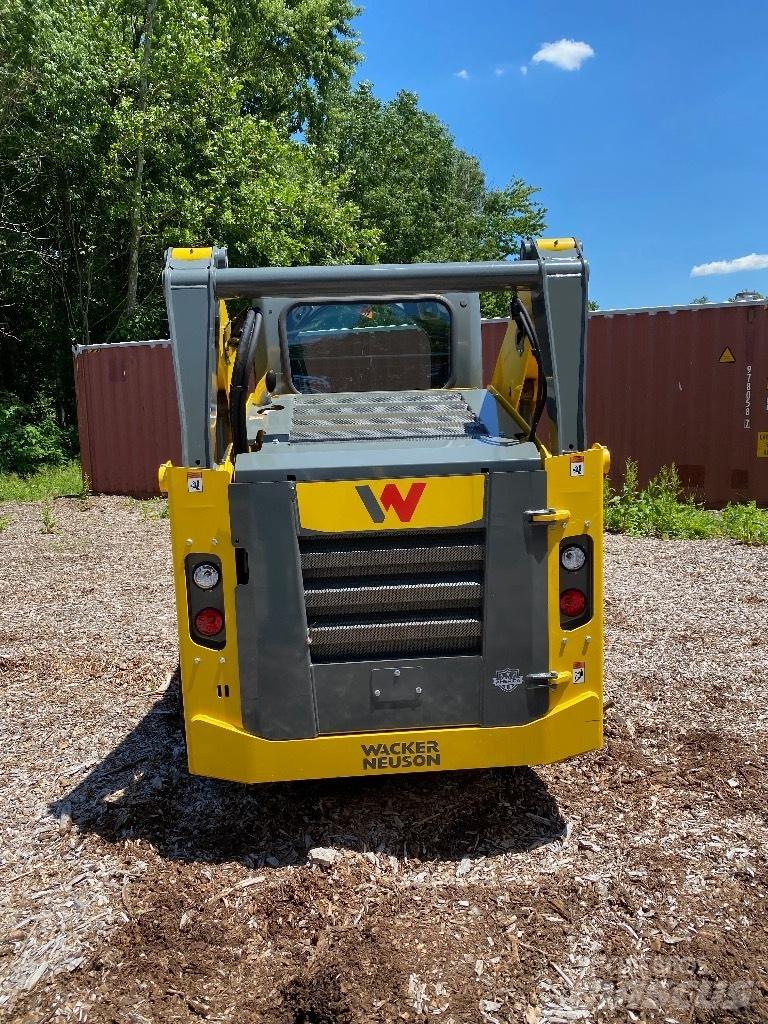 Wacker Neuson SW21 Smykem řízené nakladače