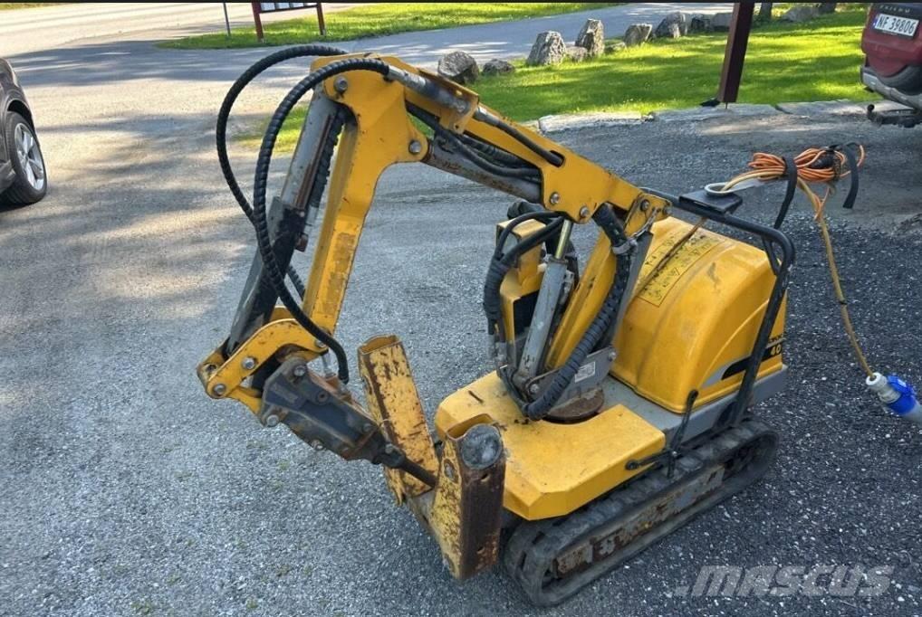 Brokk 40 Demoliční rýpadla