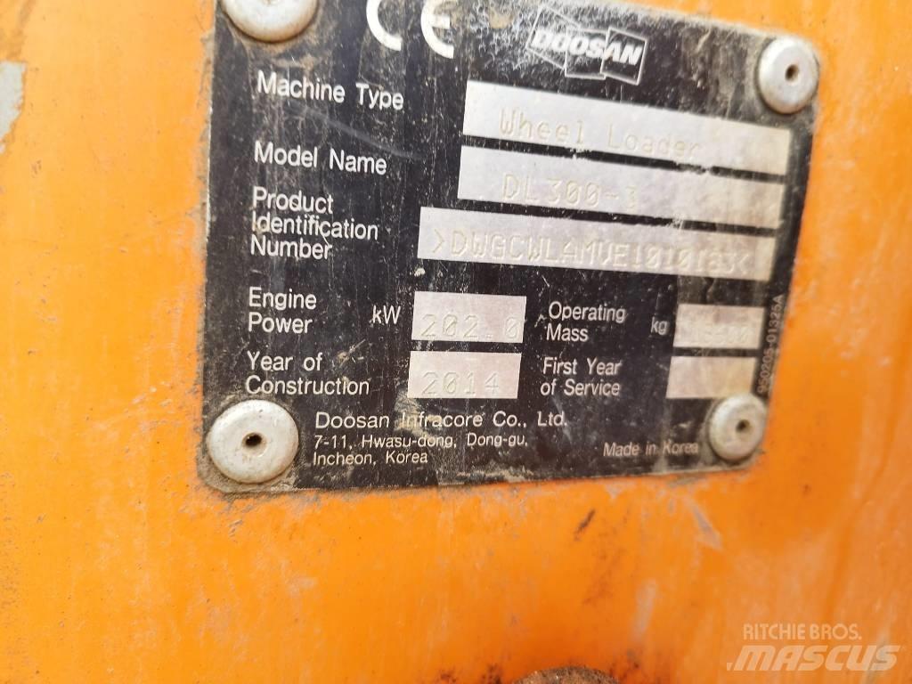 Doosan DL 300-3 Kolové nakladače